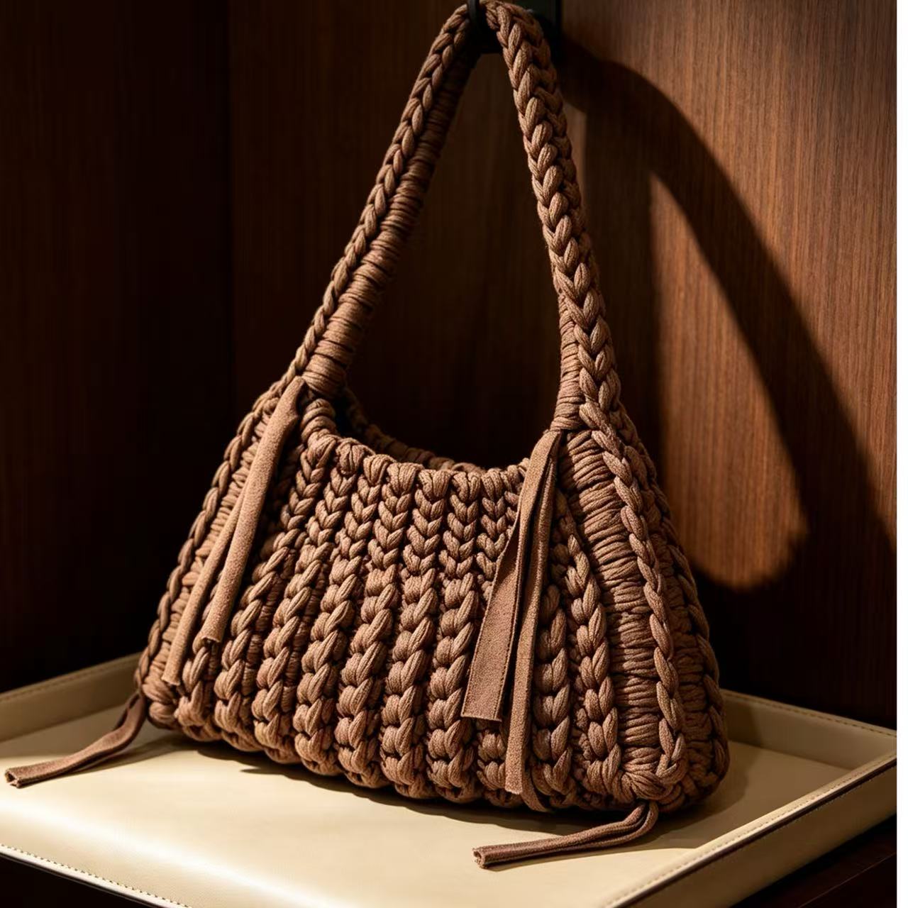 Women's Handbag with a Fashion - огляд і ціна Interior Design Open Space